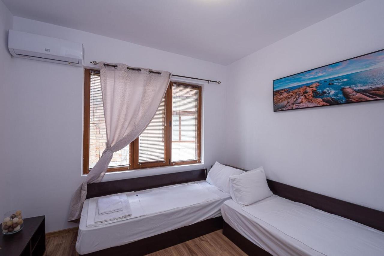 Къща За Гости Димови Sozopol Exterior photo